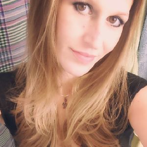 Meet your Posher, Casey